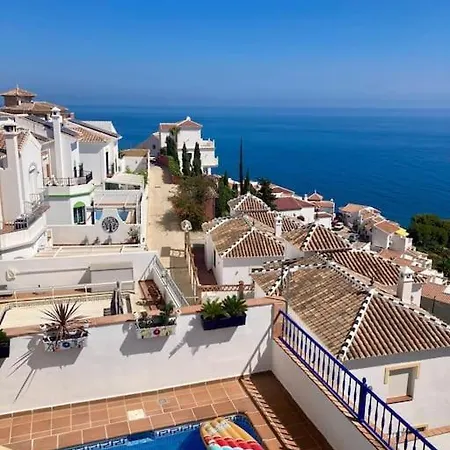 In With Pool And Sea View Villa