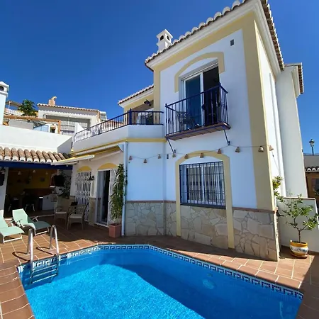 In With Pool And Sea View Villa